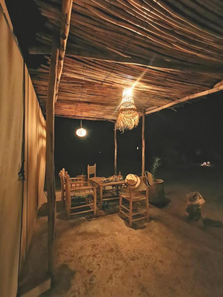 ホテル Tatooine Stars Camp メルズーガ エクステリア 写真